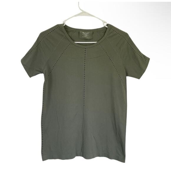 ATHLETA Foothill Tee Top Olive Green Laser Cut Wicking Short Sleeve Medium - Picture 3 of 9